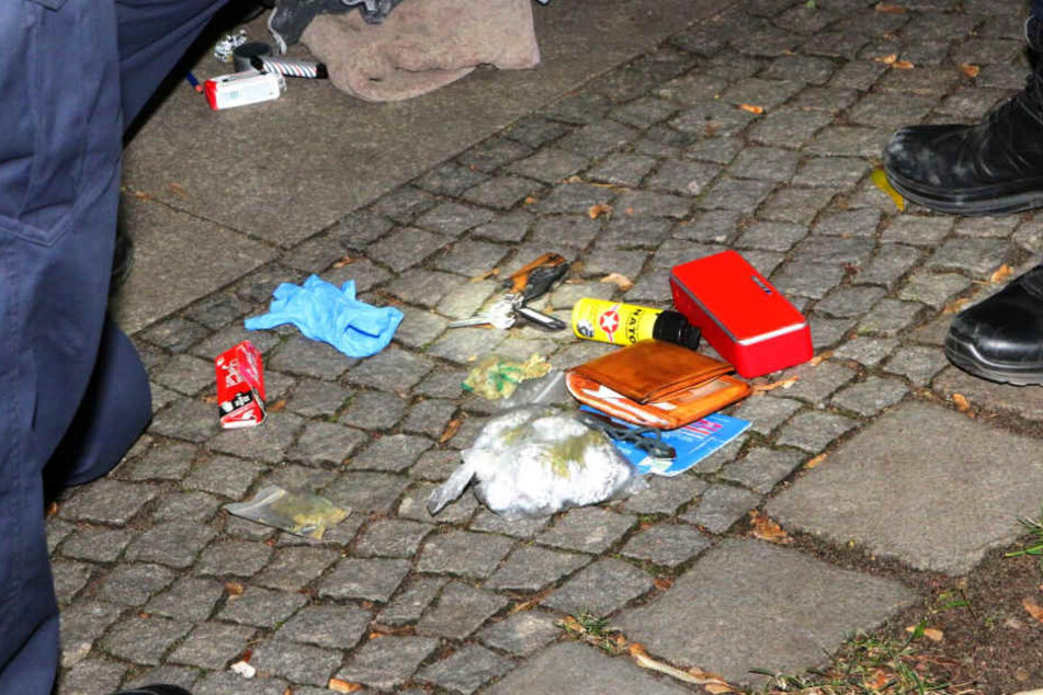 Der Mann hatte große Mengen Marihuana, ein Messer und ein nicht zugelassenes Pfefferspray bei sich.