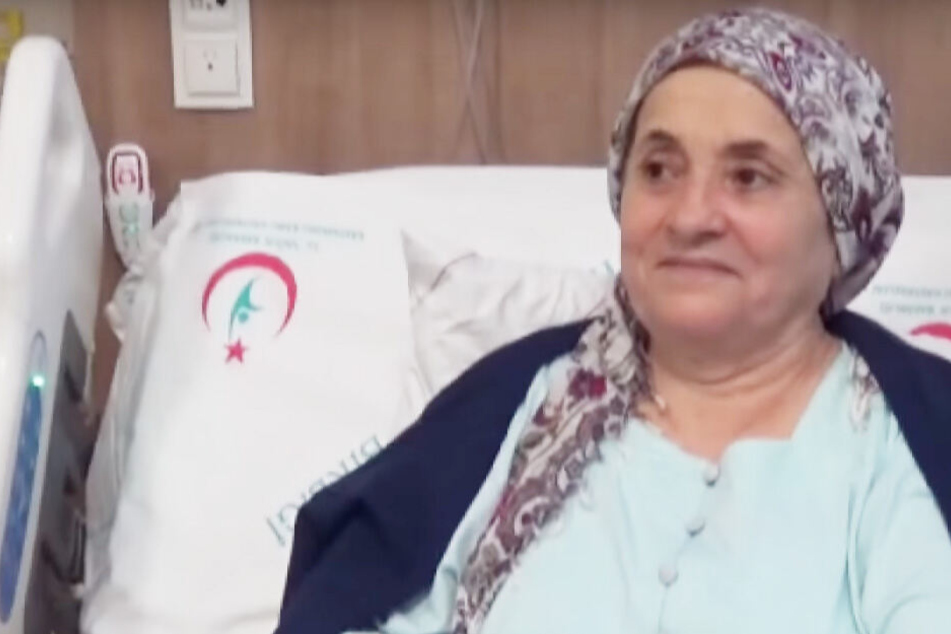 Nazmiye Sakalloglu im Krankenhaus.
