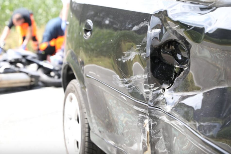 Autofahrer übersieht Biker und fährt ihn tot