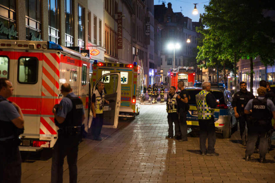 Bei der Messerstecherei in Wiesbaden gab es zwei Verletzte und einen Toten.