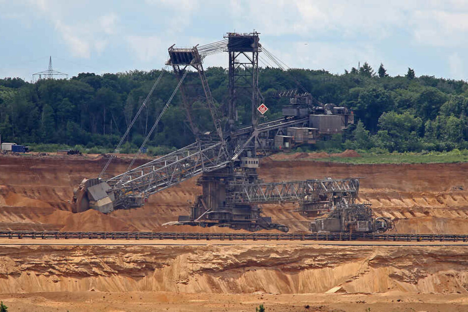 Ein Bagger am Tagebau Hambach.