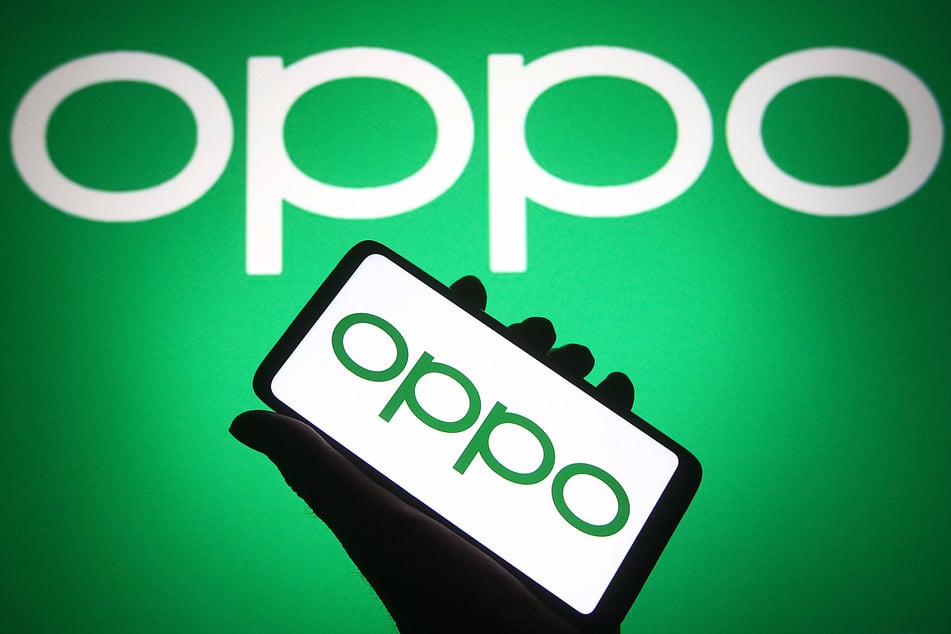 Chinese manufacturer Oppo releases folding phone to rival Samsung