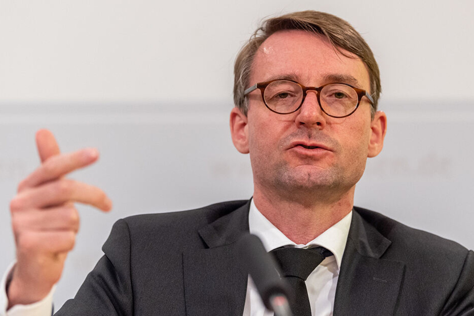 Innenminister Roland Wöller (49, CDU) hat Fördergelder in Aussicht gestellt.