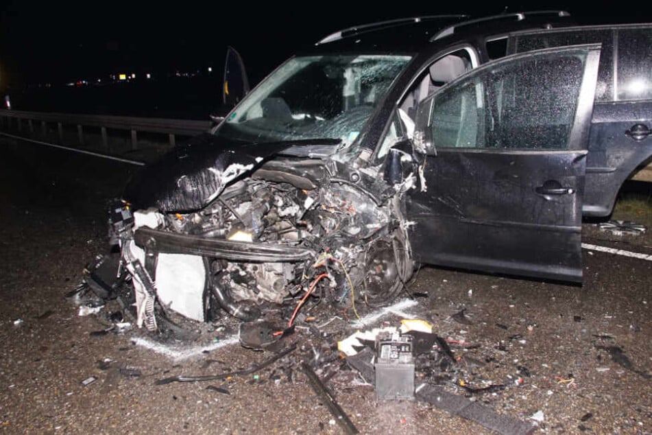 Die VW-Fahrerin wurde schwer verletzt in ein Krankenhaus gebracht.