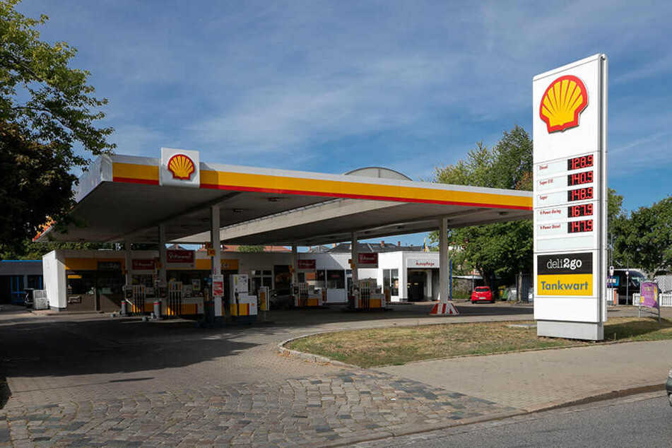 Urteil gefallen: Tankstellen-Räuber müssen hinter Gitter | TAG24