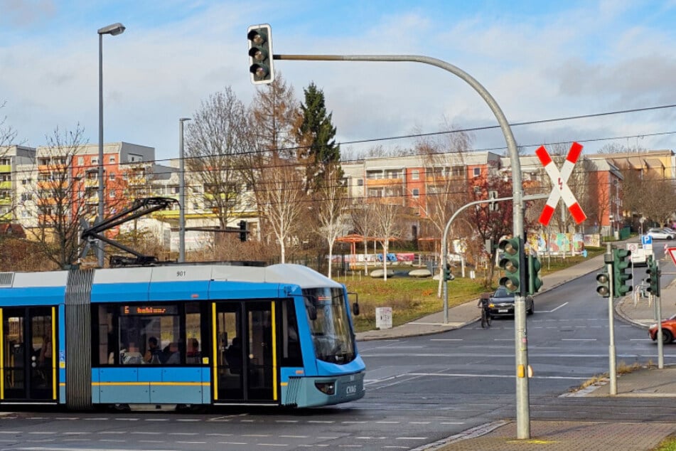 Derzeit ist die Ampelanlage an der Kreuzung Augustusburger Straße/Uferstraße außer Betrieb.