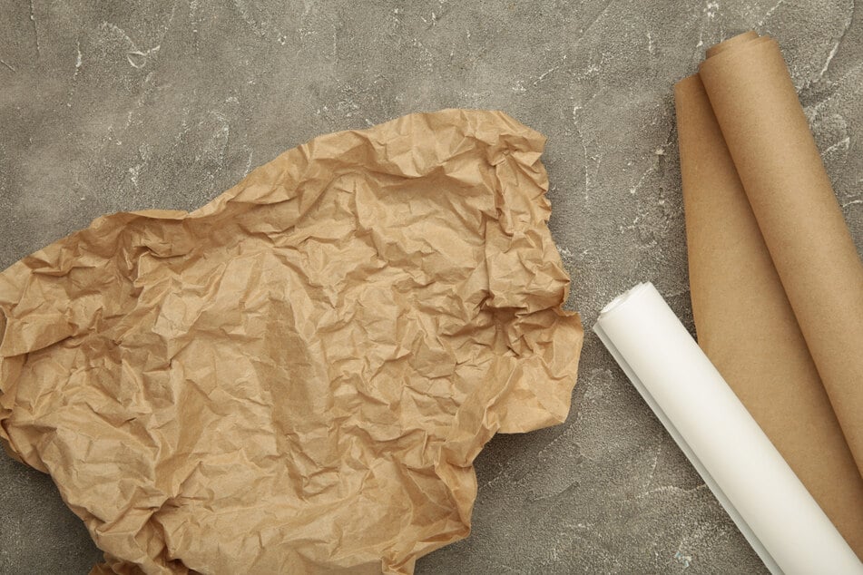 Backpapier darf man bisher nicht in der blauen Tonne entsorgen.