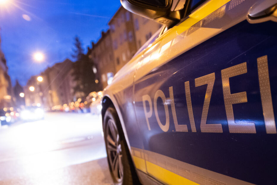 Die Polizei bittet die Bevölkerung um Mithilfe bei der Suche nach dem Täter. (Symbolbild)