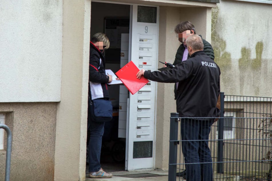 Noch bevor die Polizei eintraf, hatte der Räuber das Haus bereits verlassen. (Symbolbild)