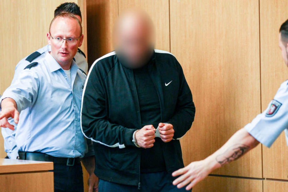 Der angeklagte Mann bei einem der vorherigen Gerichtstermine.