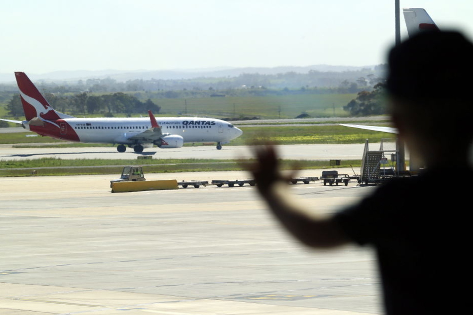 Auf einem Flug der Airline Qantas ist eine Frau verstorben.