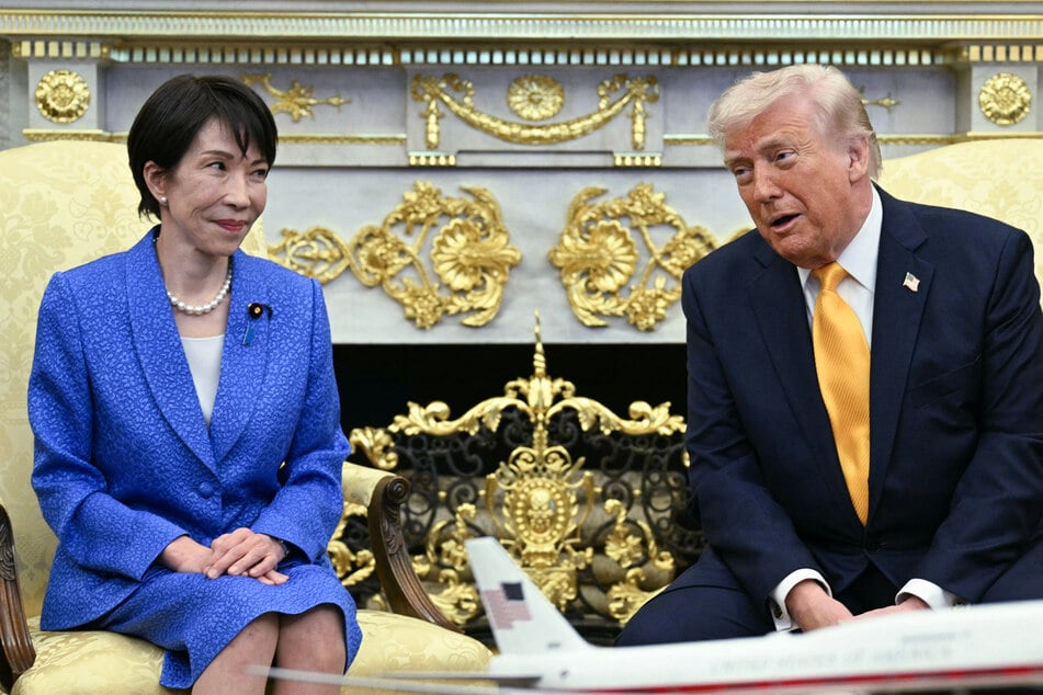 Trump appeared to startle Japanese Prime Minister Sanae Takaichi (l.) during a White House visit on Thursday by mentioning the 1941 attack on Pearl Harbor.