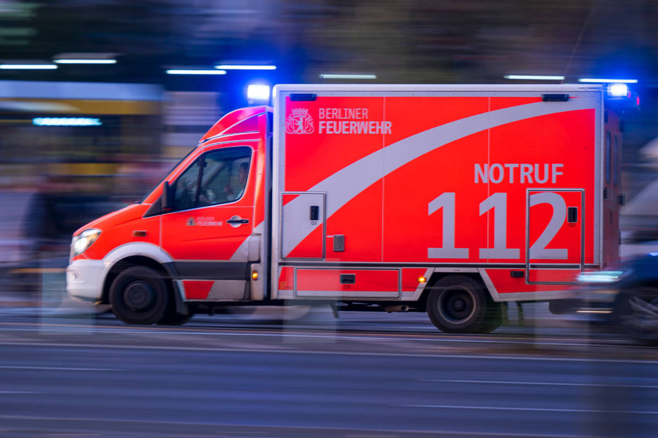 Berlin: Angerempelt und zugestochen: 43-Jähriger in Berlin-Neukölln schwer verletzt