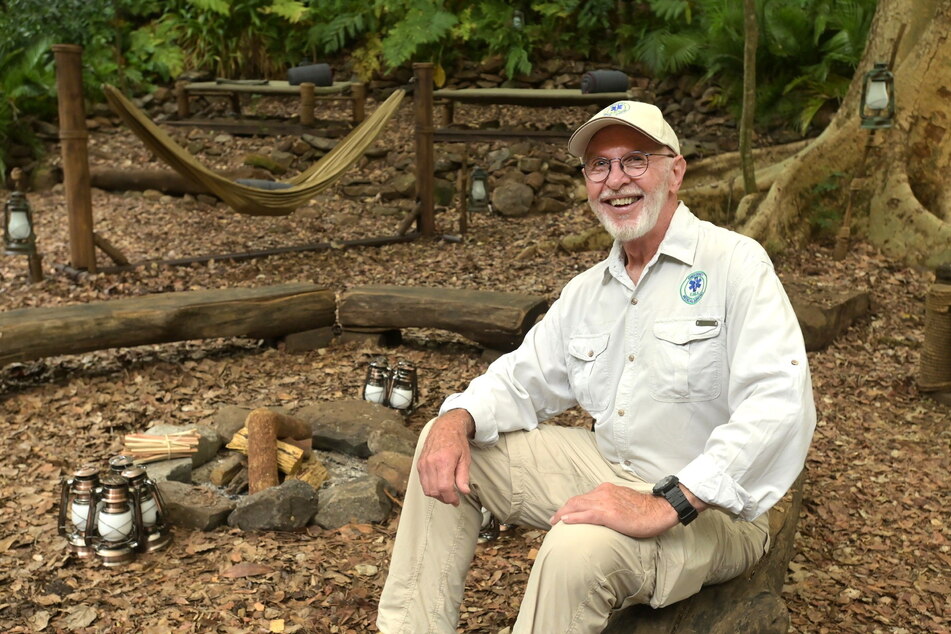 Dr. Bob (72) gehört quasi schon zum Inventar der Dschungelshow.