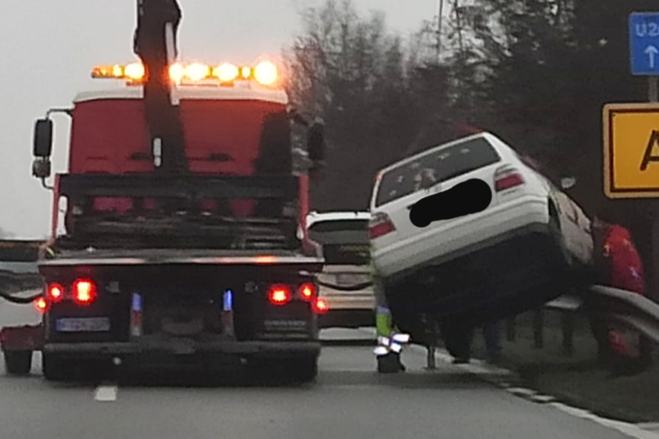 Die Polizei Rheinland-Pfalz veröffentlichte dieses Foto vom Unfallort.