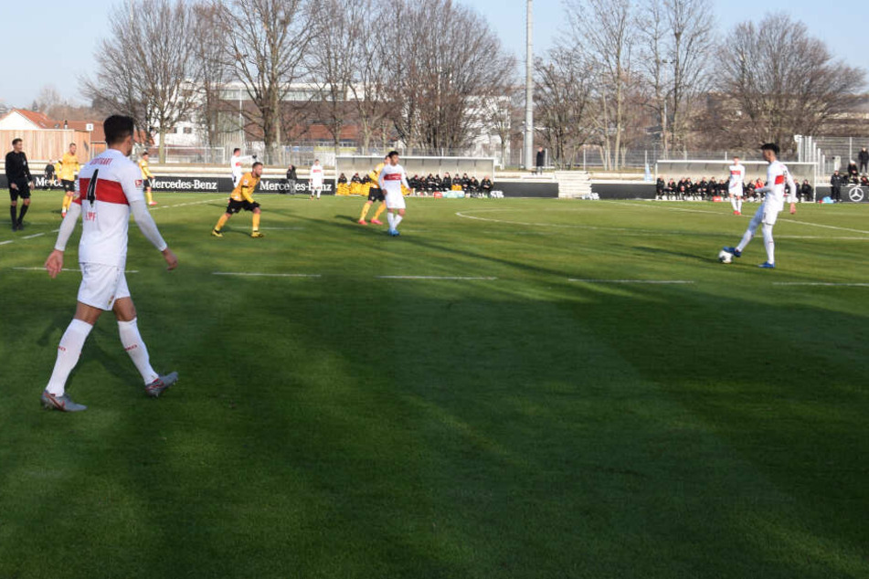 Rechts am Ball: Atakan Karazor vom VfB Stuttgart.