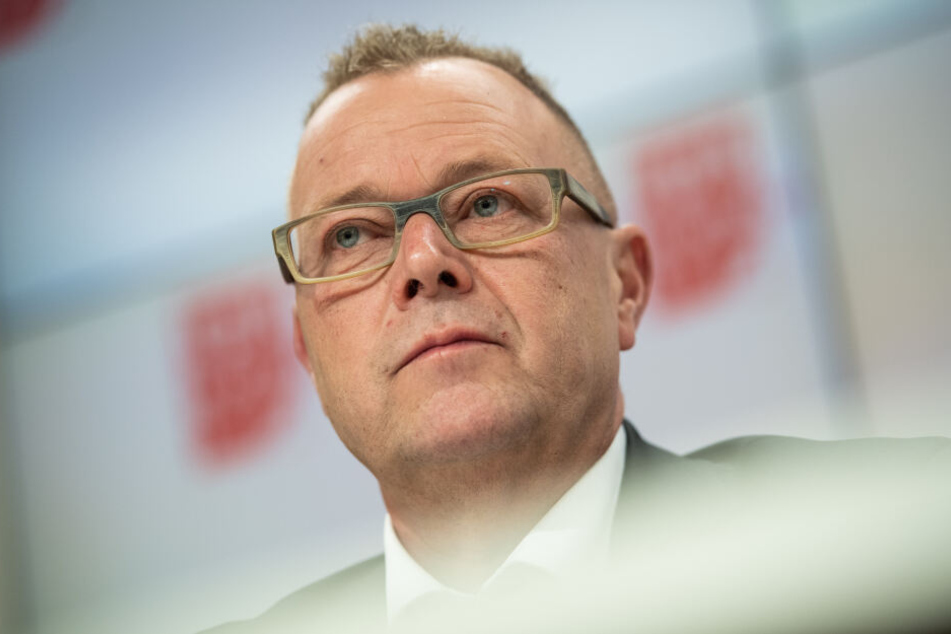Aktuell kandidiert nur der kommissarische Landeschef der CDU Brandenburg, Michael Stübgen, für den Landesvorsitz.
