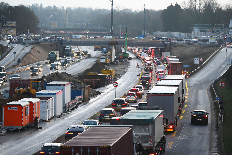 Auf deutschen Autobahnen wird viel gebaut - das wird noch lange so sein.