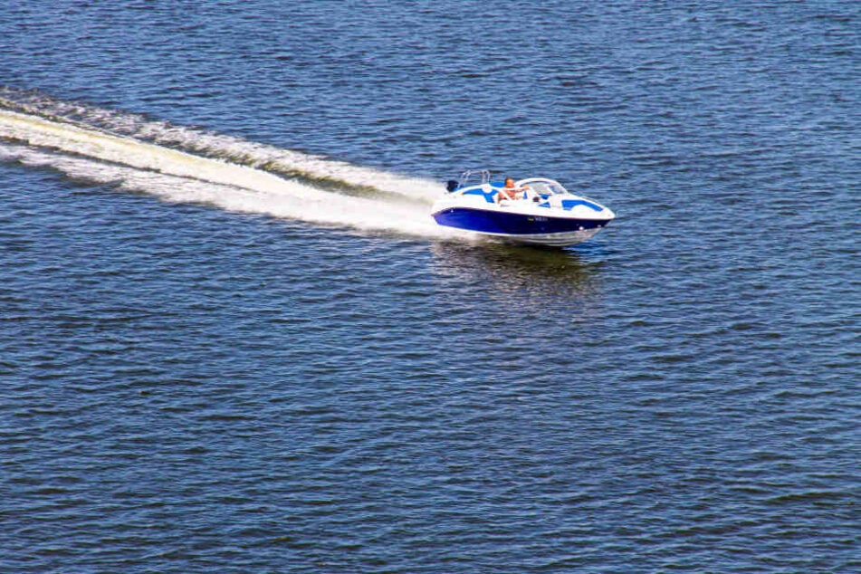 Die 16-Jährige war mit einem 60-PS-Rennboot unterwegs gewesen. (Symbolbild)
