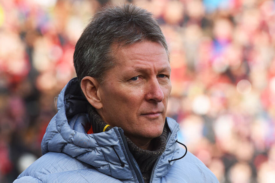 Durfte mit seiner Mannschaft Heracles Almelo einen großen Erfolg feiern: Der deutsche Trainer Frank Wormuth.