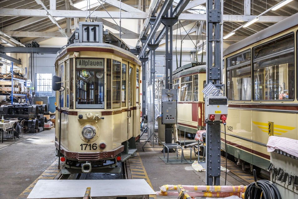 Ein großer Wunsch des Straba-Vereins: Bei der Hauptuntersuchung wurden am "großen Hecht" (1931) Wagenkasten-Schäden festgestellt, die nur mit Spenden und Einnahmen der Frühjahrsöffnungstage bezahlt werden können.