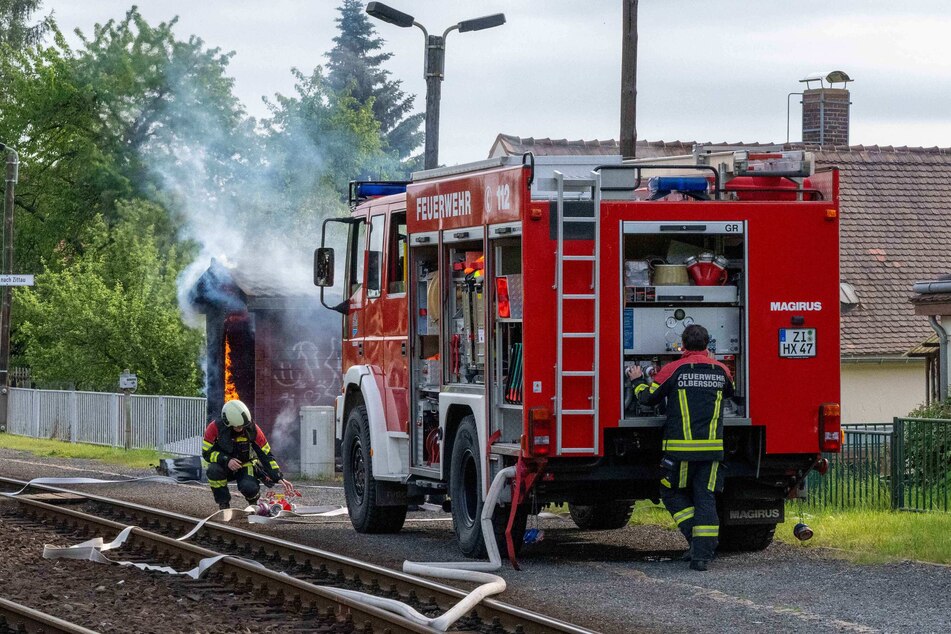 Die Feuerwehr musste an der Zittauer Schmalspurbahn einen Brand löschen.