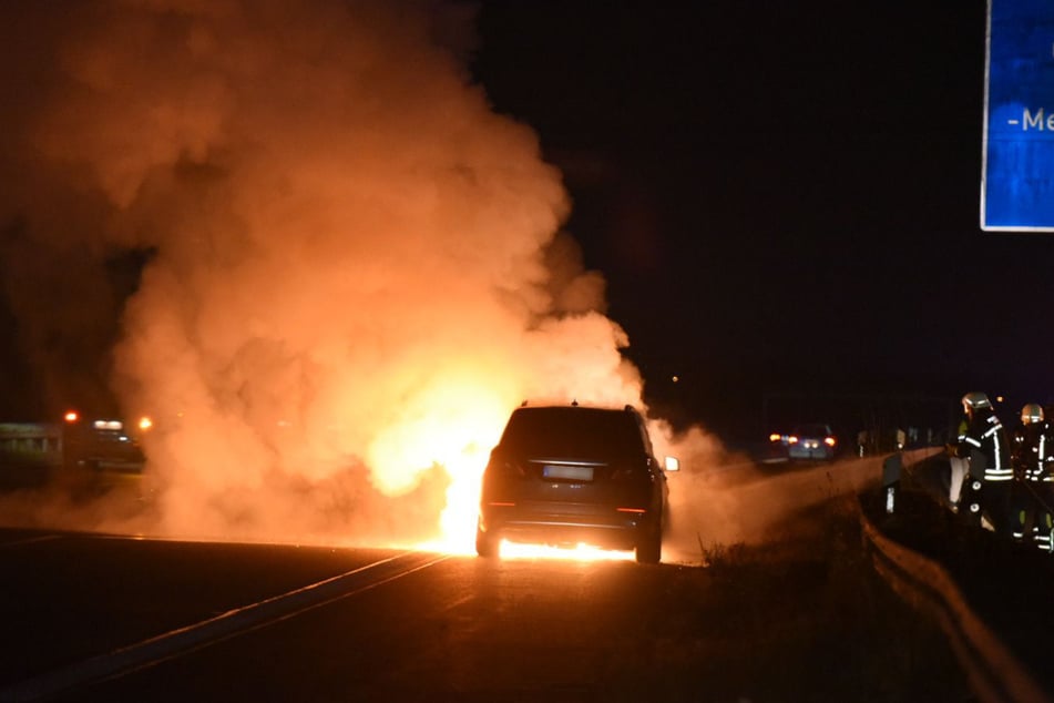Am Samstagabend fing ein Auto auf der A14 urplötzlich Feuer.