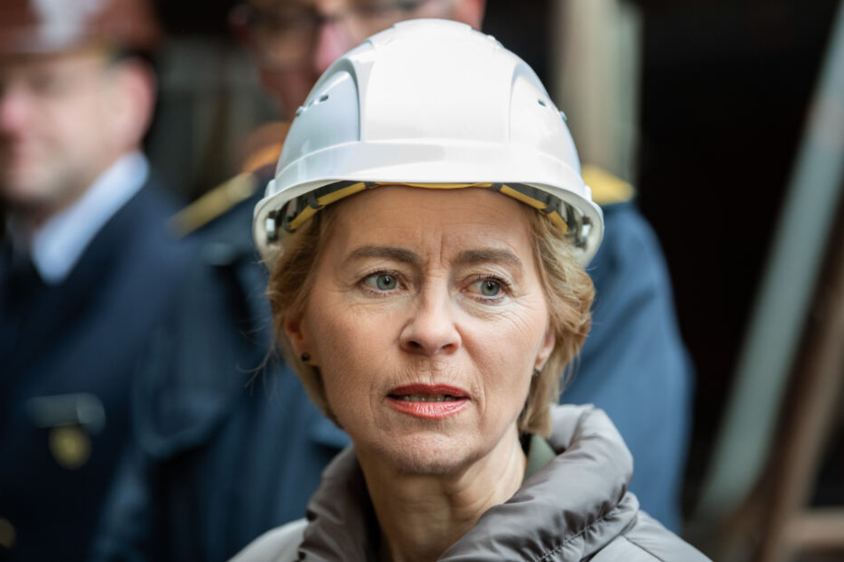 Verteidiungsministerin Ursula von der Leyen hat an dem Fall ordentlich zu knabbern.
