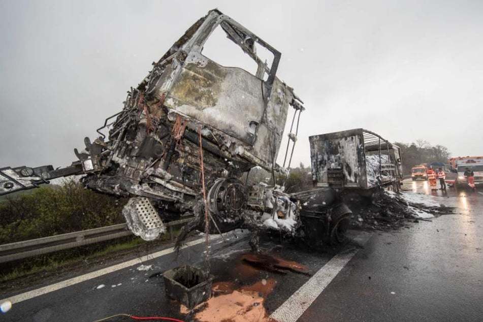 Behinderungen auf der A72 in Richtung Hof aufgrund eines Lkw-Brandes.