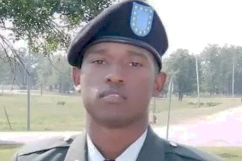 Eine Gruppe von Studenten überwältigte Mohamed und tötete ihn auf der Universität, bevor die Einsatzkräfte eintrafen.