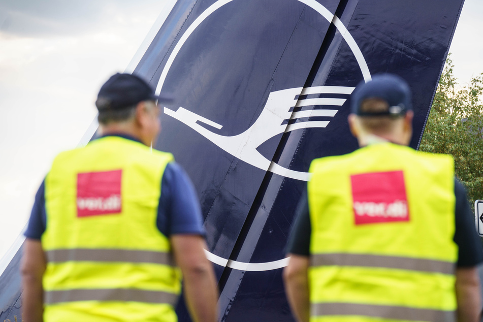 Bei den Tarifverhandlungen zwischen der Fluggesellschaft Lufthansa und der Gewerkschaft Verdi konnten am Donnerstagabend eine Einigung erzielt werden.