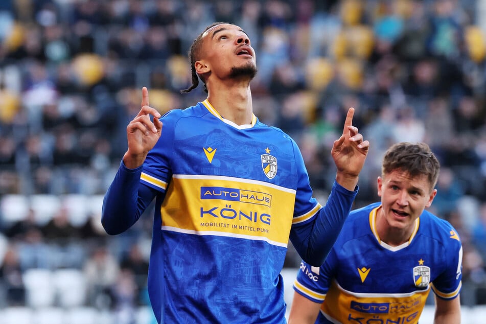 Emeka Oduah (24) und Carl Zeiss Jena haben momentan einen Lauf.