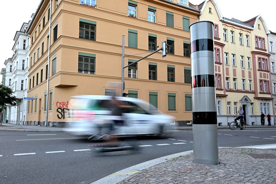 ...und auch an der Volksgartenstraße/Löbauer Straße.