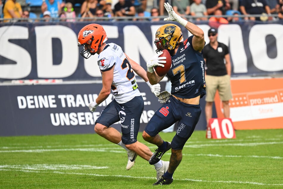 Receiver Michael Breuler (r.) lieferte mit zwei Touchdowns ab.