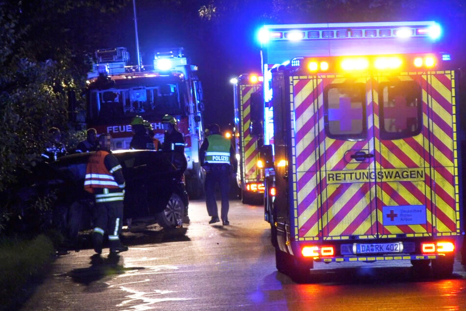 Schwerer Unfall in Münster am Sonntagabend: Der Rettungsdienst war mit fünf Krankenwagen und einem Notarztwagen im Einsatz.