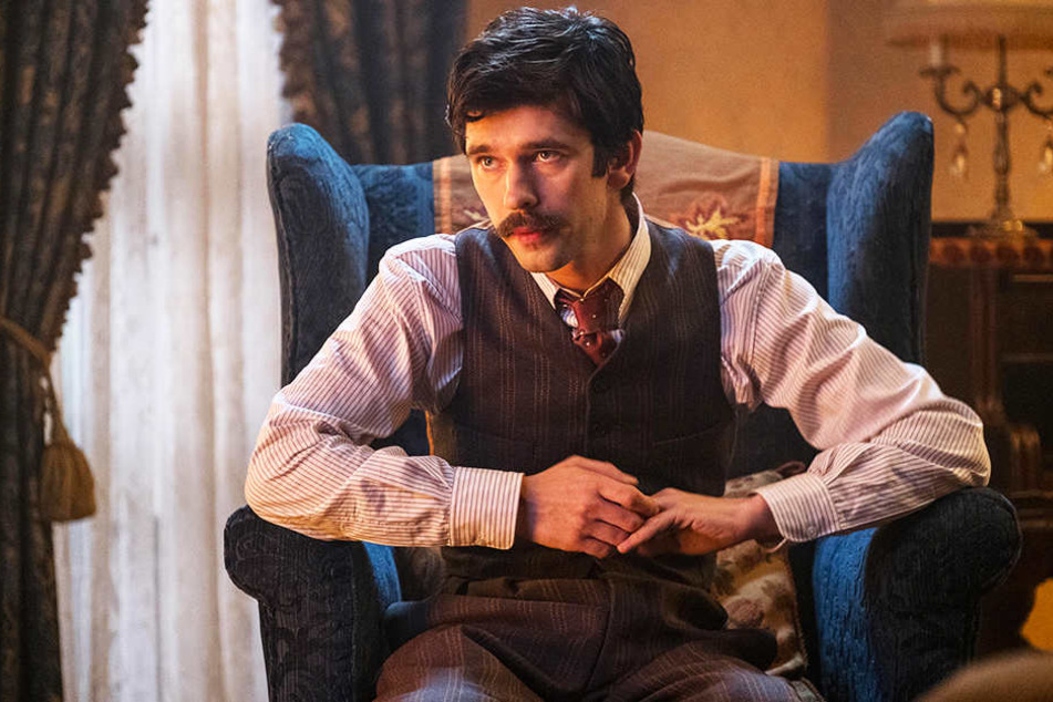 Michael Banks (Ben Whishaw) versucht alles, um das Haus weiterhin in den Händen seiner Familie zu wissen.