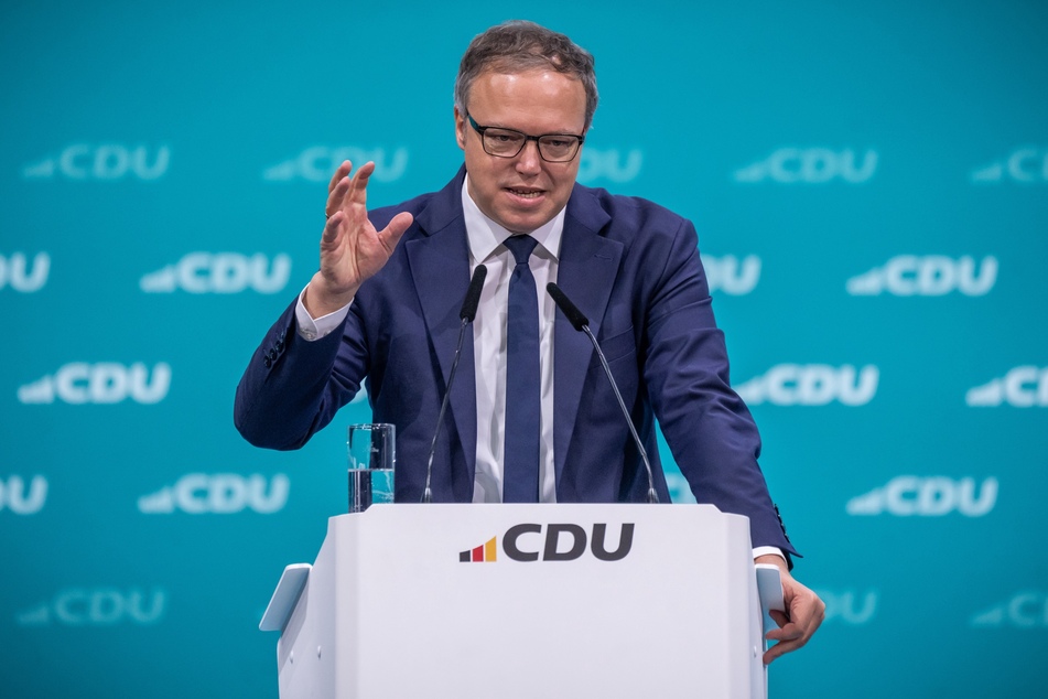 Nach Ansicht von Thüringens CDU-Chef Mario Voigt (47) darf ein verurteilter Straftäter wie AfD-Chef Björn Höcke (52) keine politische Verantwortung im Freistaat bekommen. (Archivbild)