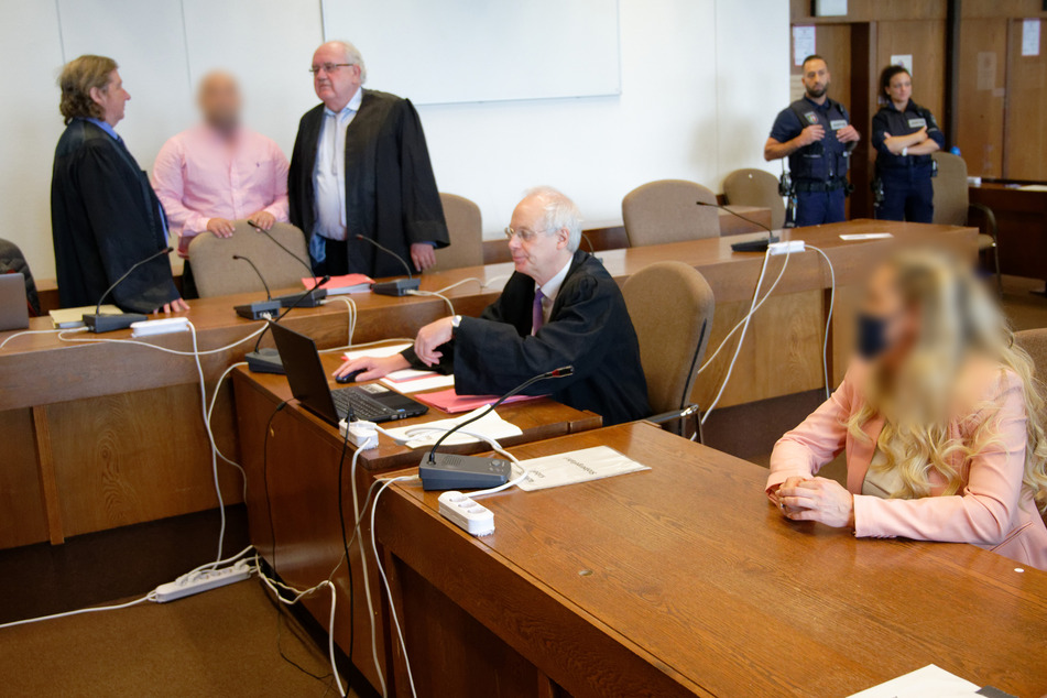 Der ehemalige Chef der Kölner "Bandidos" und seine Ehefrau wurden zu zweieinhalb und zwei Jahren Haft verurteilt.