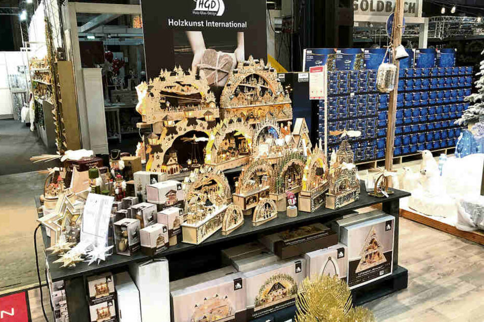 Wenn etwas nicht aus dem Erzgebirge kommt, kennzeichnet die Firma Saico die Holzkunst als „International“. Trotzdem gibt es Streit.
