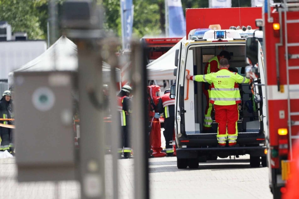 Schwerer Chemieunfall in Industriebetrieb: 29 Menschen verletzt, ein Toter