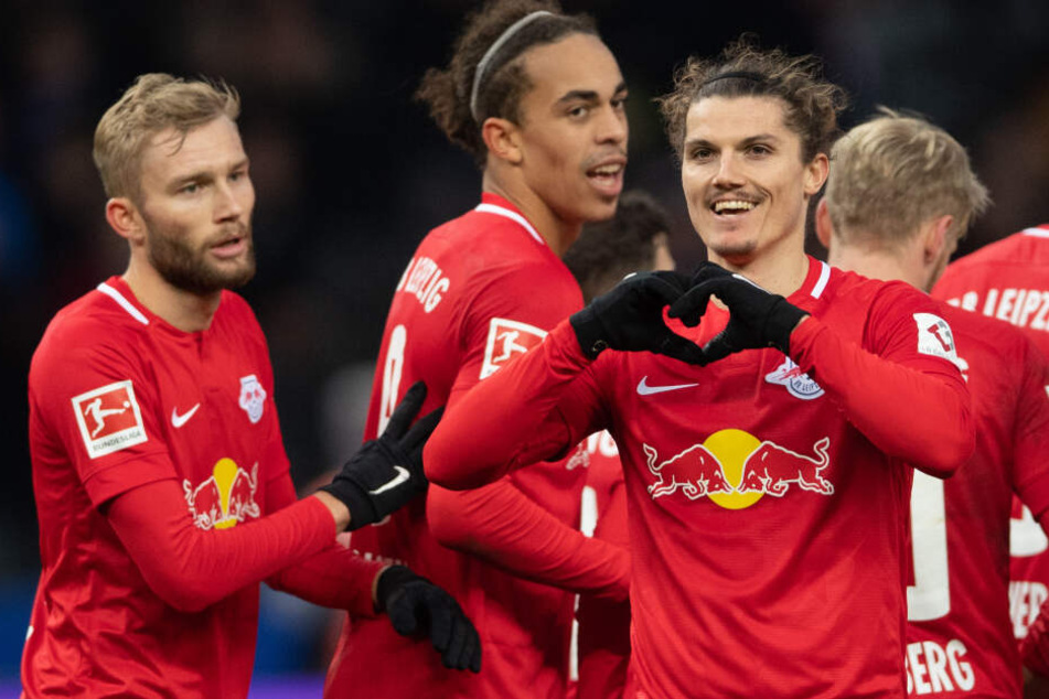 Hat aktuell viele Herzen zu verteilen: Marcel Sabitzer (r.) hat immer in den letzten vier Spielen getroffen.