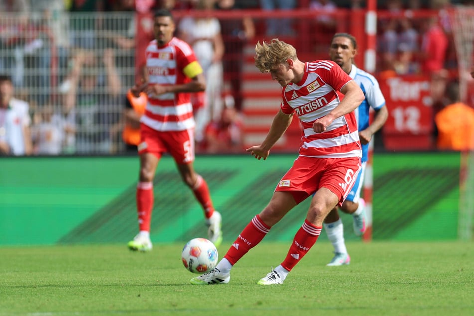 Unions Aljoscha Kemlein (21) und seine Mitspieler konnten am Samstag im Testspiel gegen Espanyol Barcelona in der Alten Försterei offensiv nicht die gewünschten Akzente setzen.