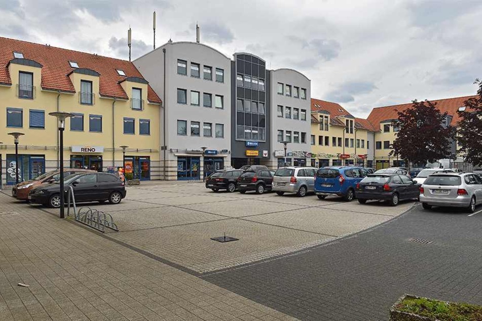 Tatort Parkplatz am Hohenbusch-Center in Weixdorf.
