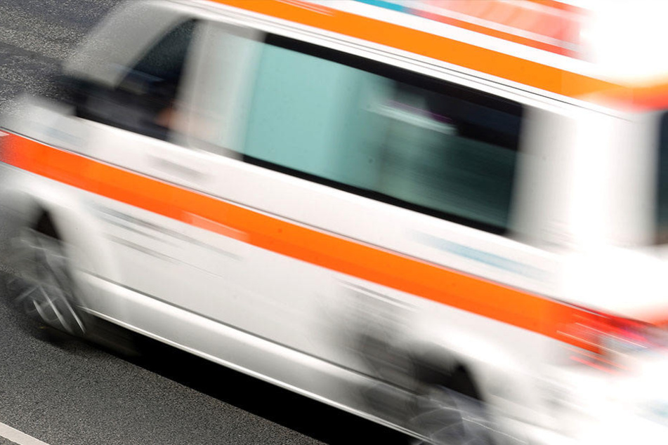 Von seinem eigenen Auto wurde ein Rentner mitgeschleift.