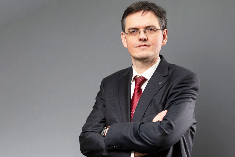 Oberstaatsanwalt Jürgen Schmidt (44).