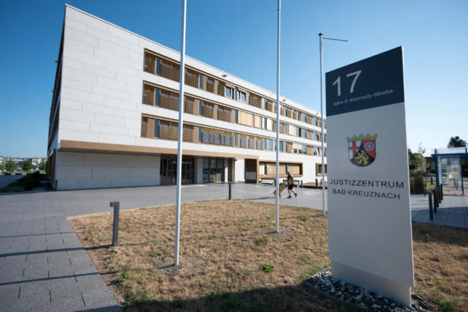 Der Prozess findet vor dem Landgericht Bad Kreuznach statt.