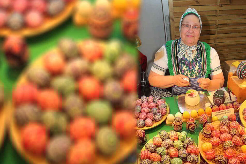 Kerstin Hanusch (61) aus Schleife bemalt Eier nach sorbischer Tradition.