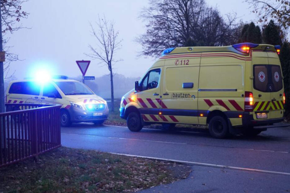 Der Notarzt versorgte den Verletzten umgehend und brachte ihn ins Krankenhaus.