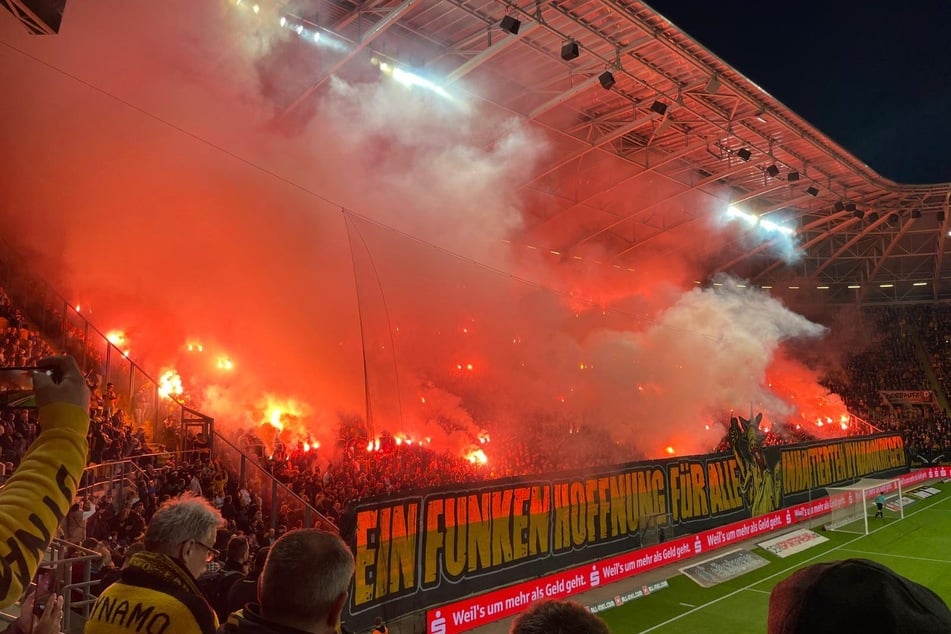 Die Fans von Dynamo Dresden hatten wieder etwas Großes vorbereitet.