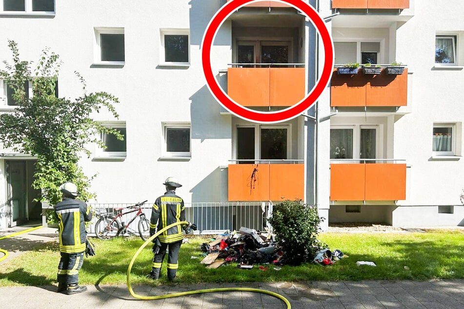 Verschiedene Gegenstände gerieten auf einem Balkon in Brand. Die Kameraden löschten die Flammen zügig und holten alles herunter.